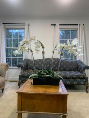 5BR Retreat Nature and Access Laurel MD
